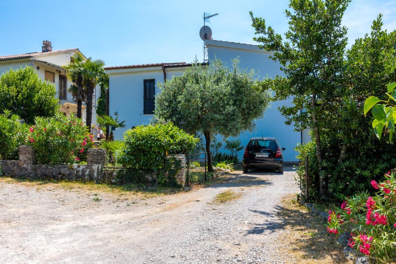 Apartman Kovac Malinska Exterior foto