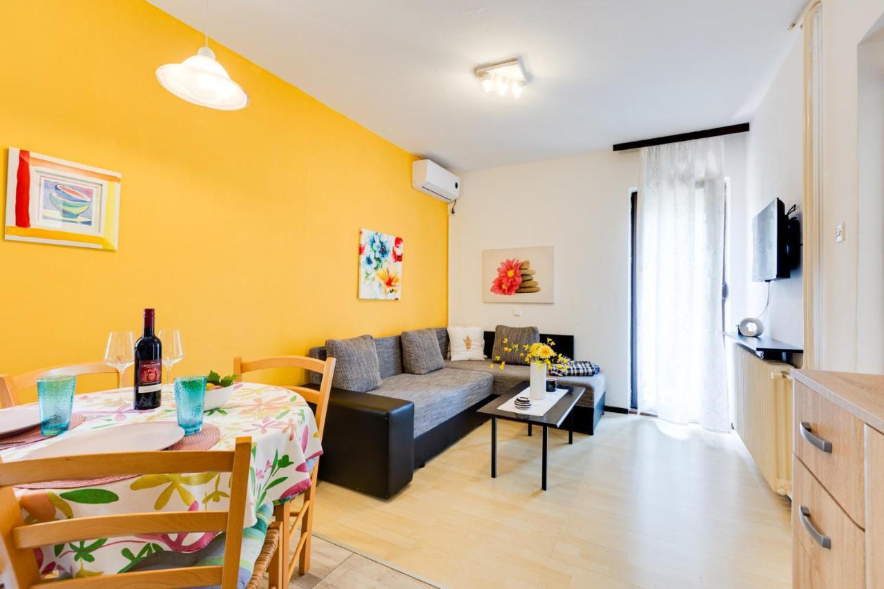 Apartman Kovac Malinska Exterior foto